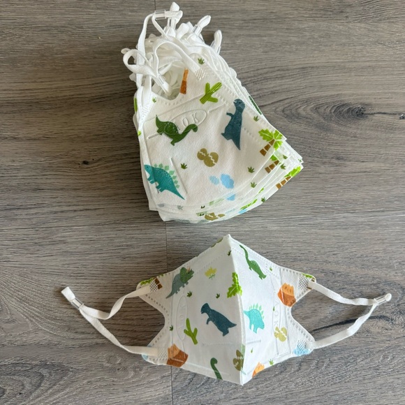 Dinosaur Print Disposable Children’s Face Masks (25pcs) - Picture 1 of 4